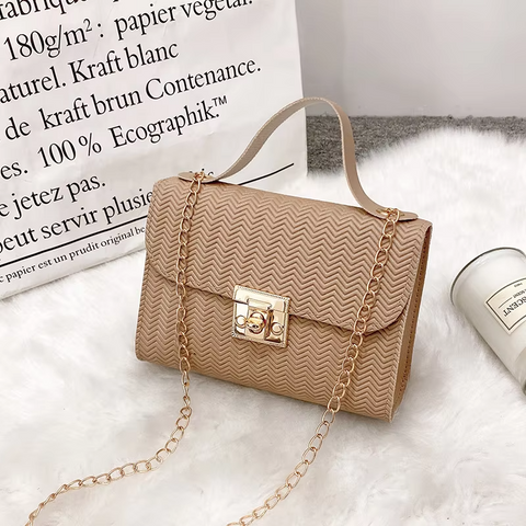 Women’s Chain Crossbody – Small Square Handbag